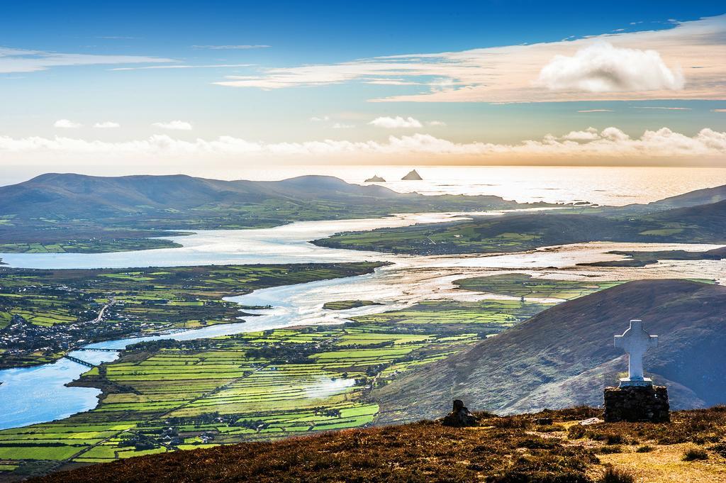 Iveragh Heights Bed & Breakfast Cahersiveen Exterior foto